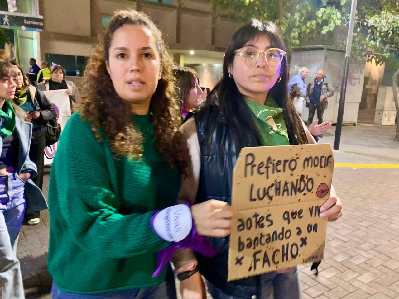 NO ES UNA EFEMÉRIDE. ES UNA HERIDA ABIERTA.