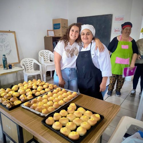 Capacitación para emprendedoras en el Centro Vecinal Dejando Huellas