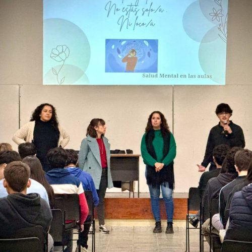 Junto al Centro de Estudiantes de la ENET N° 1 avanzamos en una jornada con estudiantes de los últimos años.
