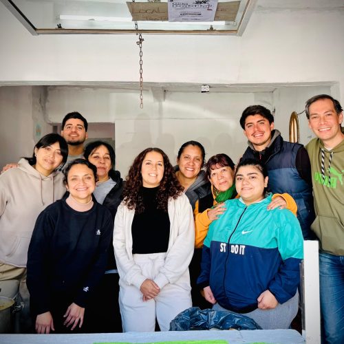 Una vez más junto a los chicos de la Agrupación La Calle, nos organizamos para llevar adelante una olla popular en el norte de la ciudad.