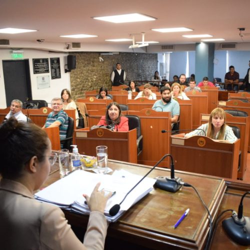 Funcionarios del Ejecutivo explicaron el proyecto de presupuesto